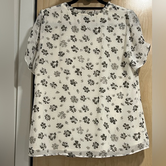 Talbots Short Sleeved Sheer Lines V-Neck Blouse - Picture 2 of 10